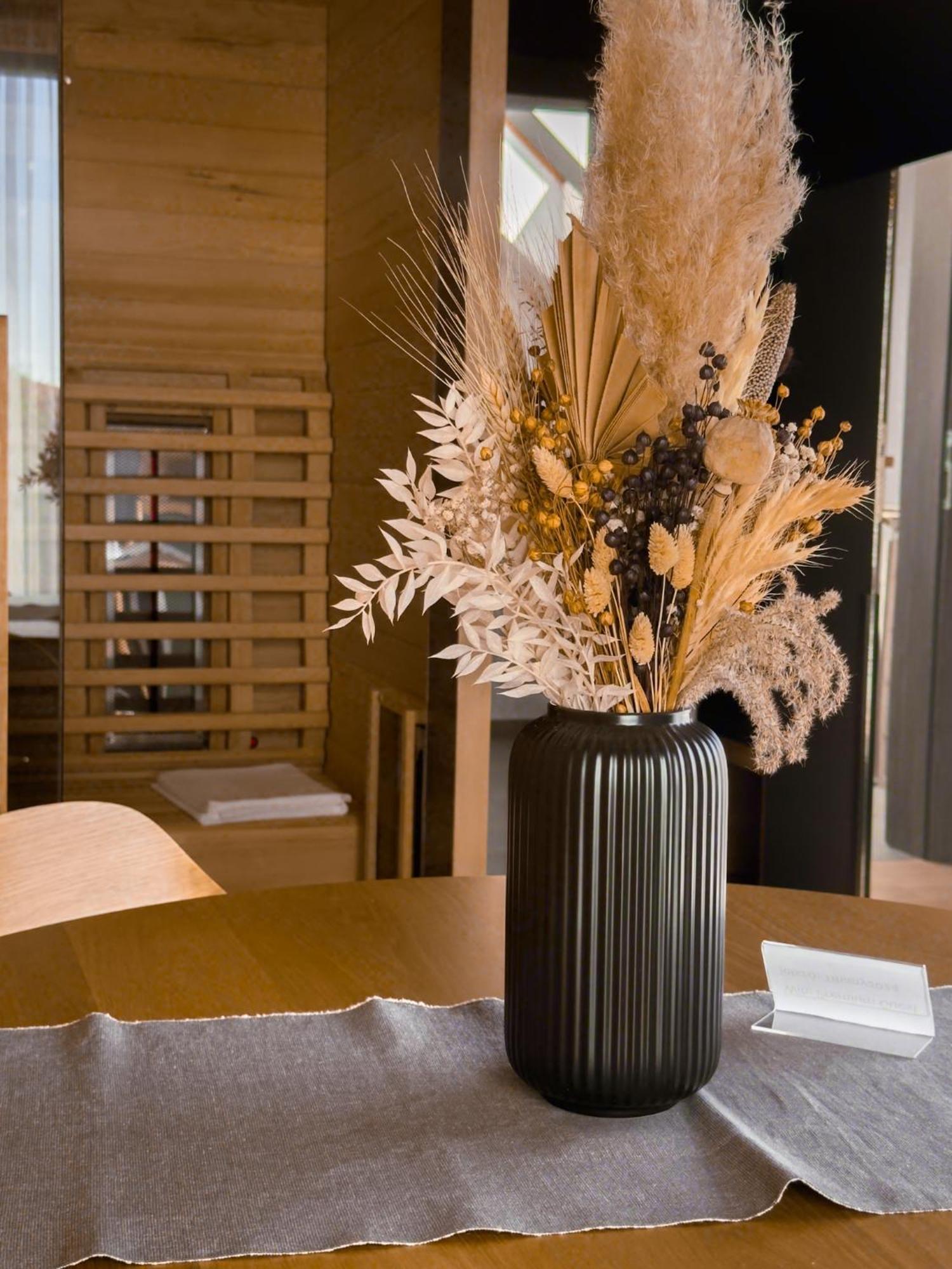 Twin Premium Apartman ตีฮานี ภายนอก รูปภาพ