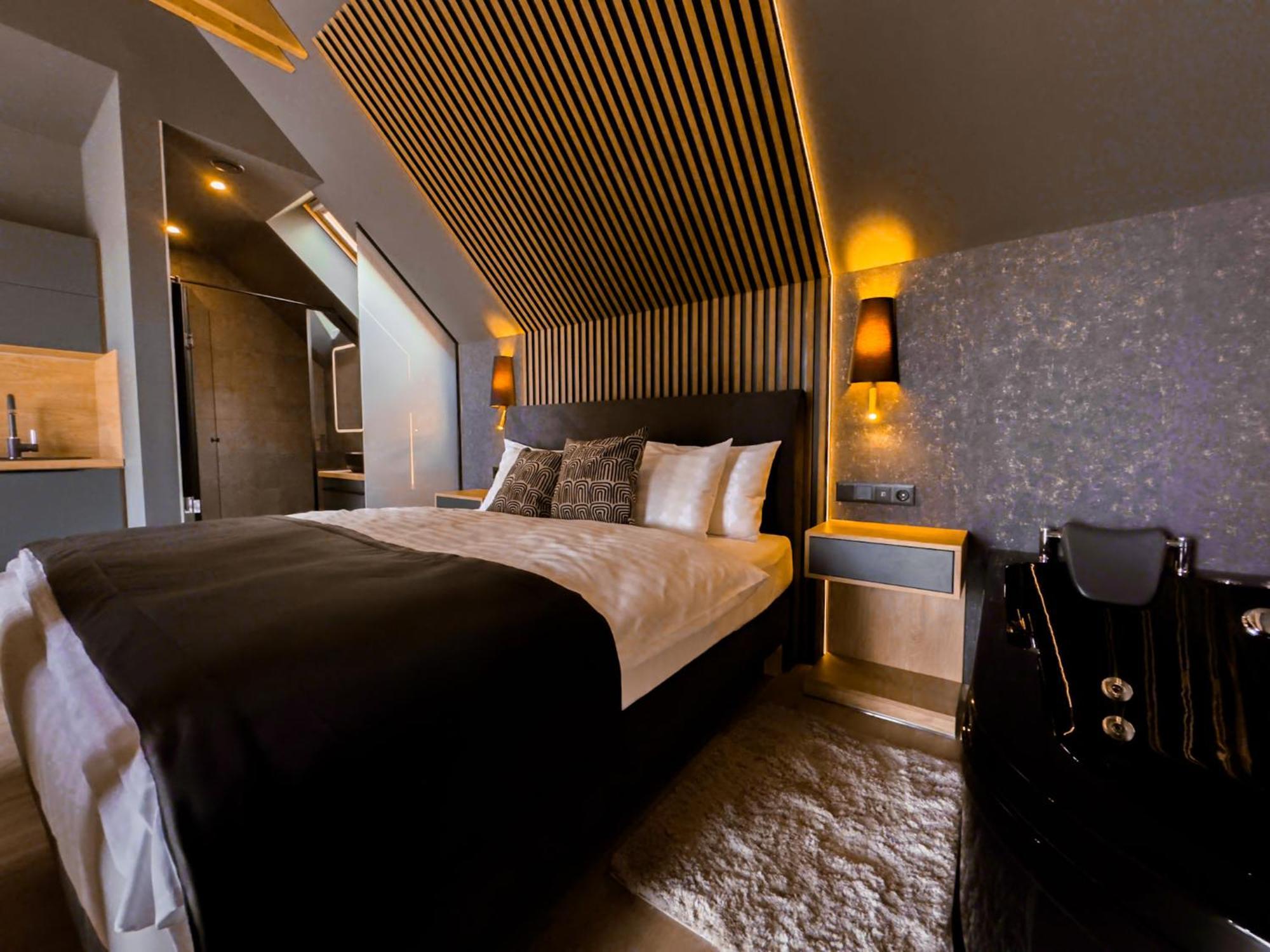 Twin Premium Apartman ตีฮานี ภายนอก รูปภาพ