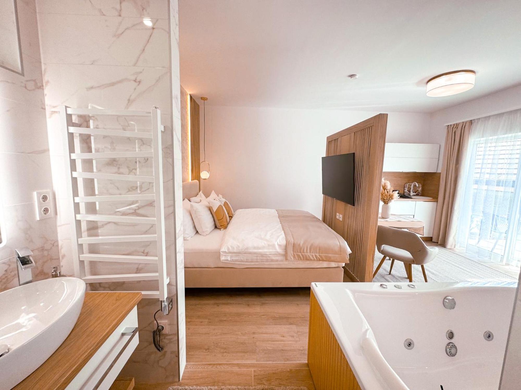 Twin Premium Apartman ตีฮานี ภายนอก รูปภาพ