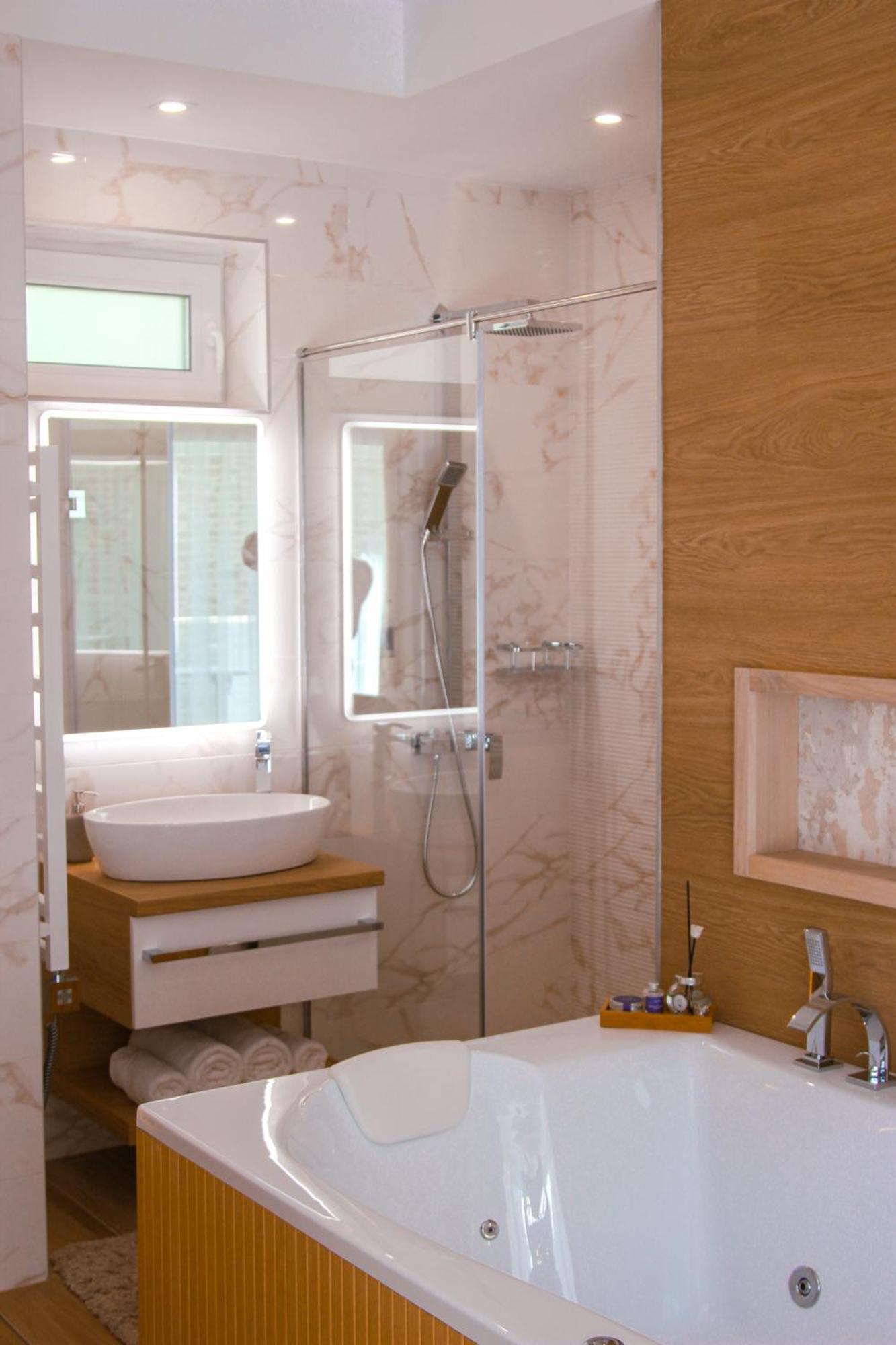 Twin Premium Apartman ตีฮานี ภายนอก รูปภาพ