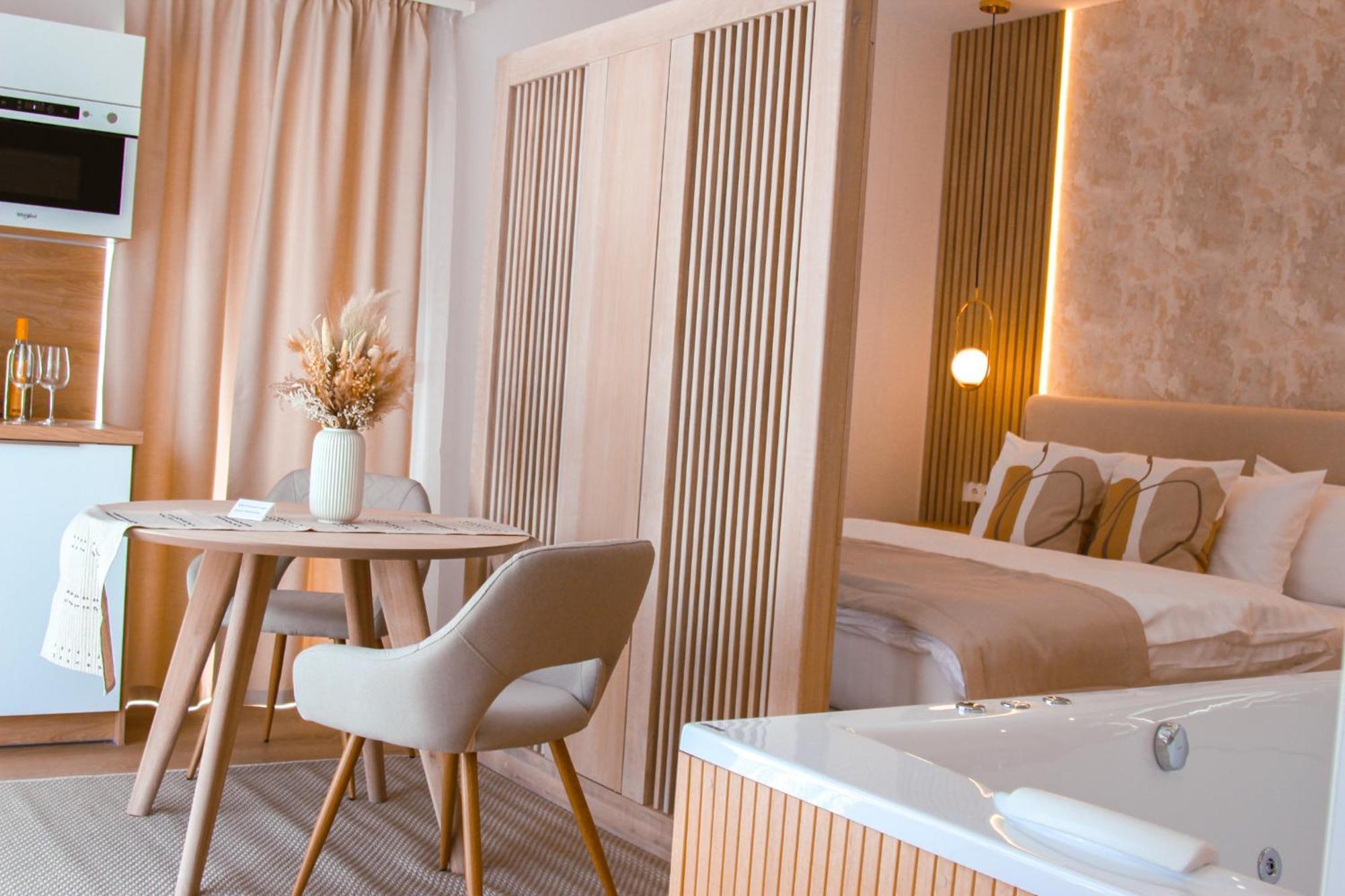 Twin Premium Apartman ตีฮานี ภายนอก รูปภาพ