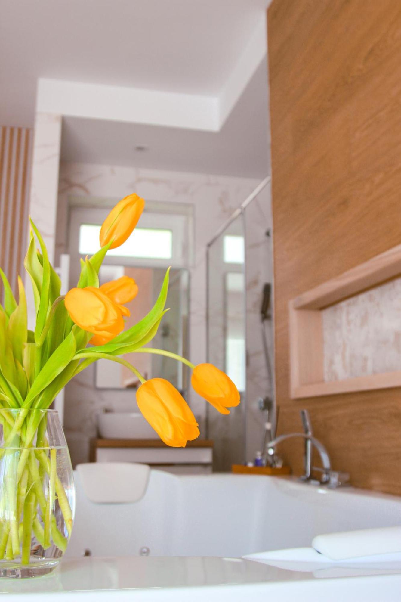 Twin Premium Apartman ตีฮานี ภายนอก รูปภาพ